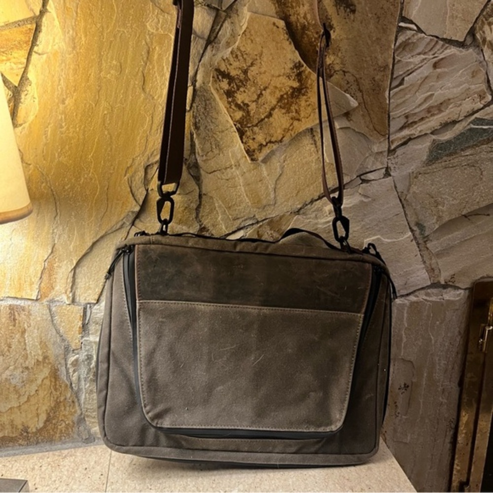 WaterField Designs Tech Folio 16” Laptop Brown Leather Canvas MacBook Pro Case